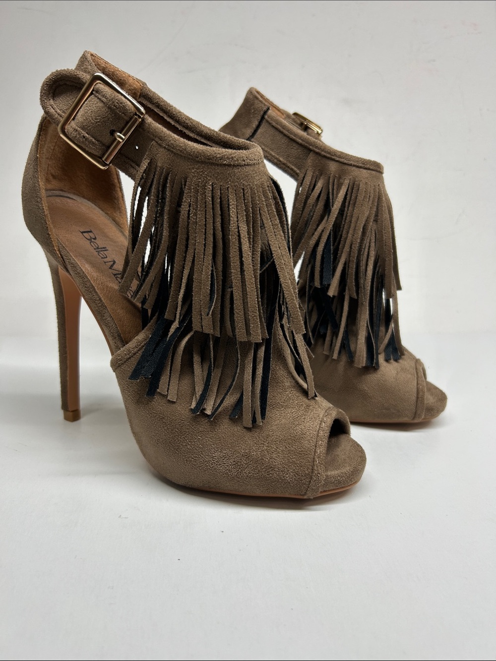 Bella Marie Women's Vanesa-28 Open Toe Suede Fringe Sandal Booties